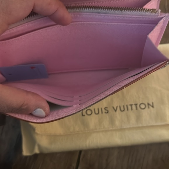 8867 Louis Vuitton Murakami Sarah White Pink - Picture 8 of 8